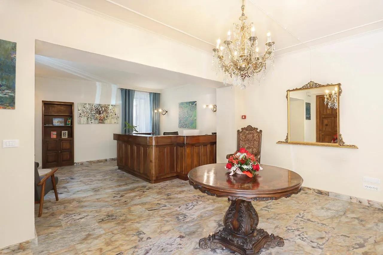 La Corona Bagni di Lucca Italia